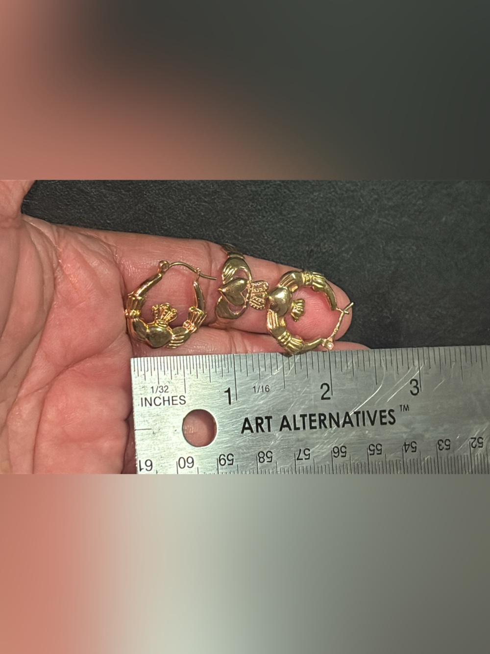 Vintage 9k Gold Claddagh Ring and Earrings (The earrings are not a total match)